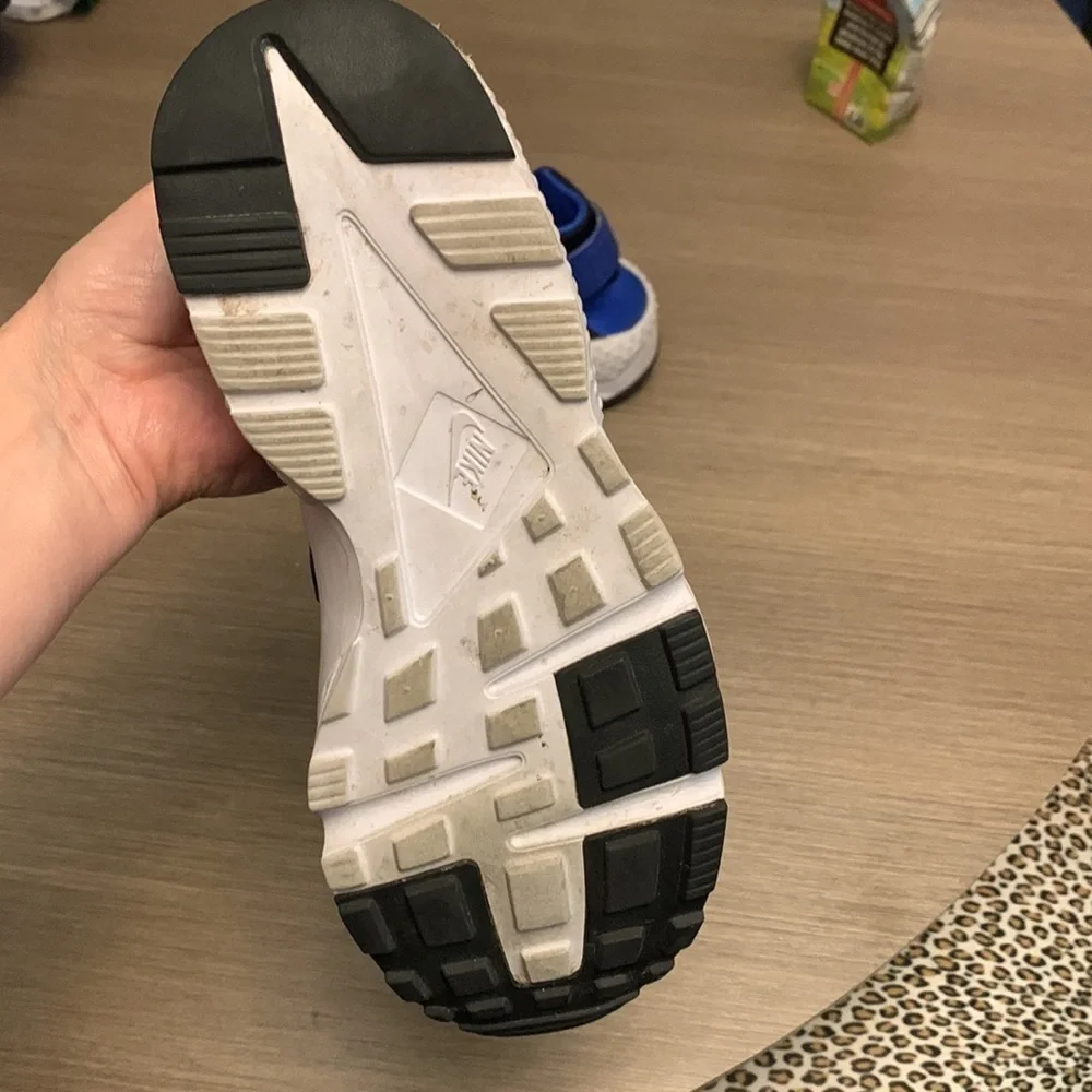 Nike Huaraches kids purchased in vegas